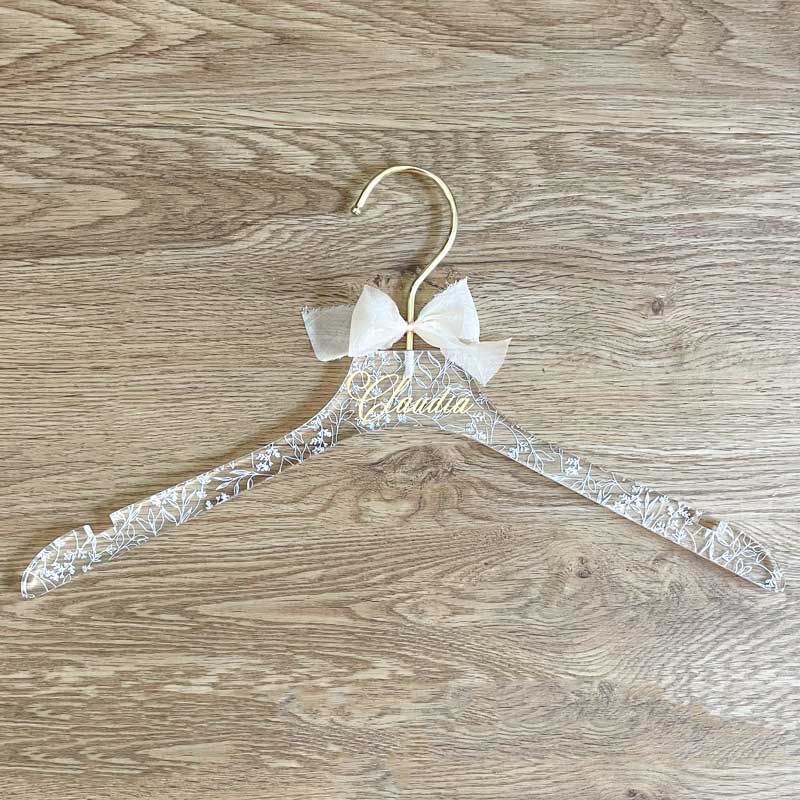 Delicate Hanger